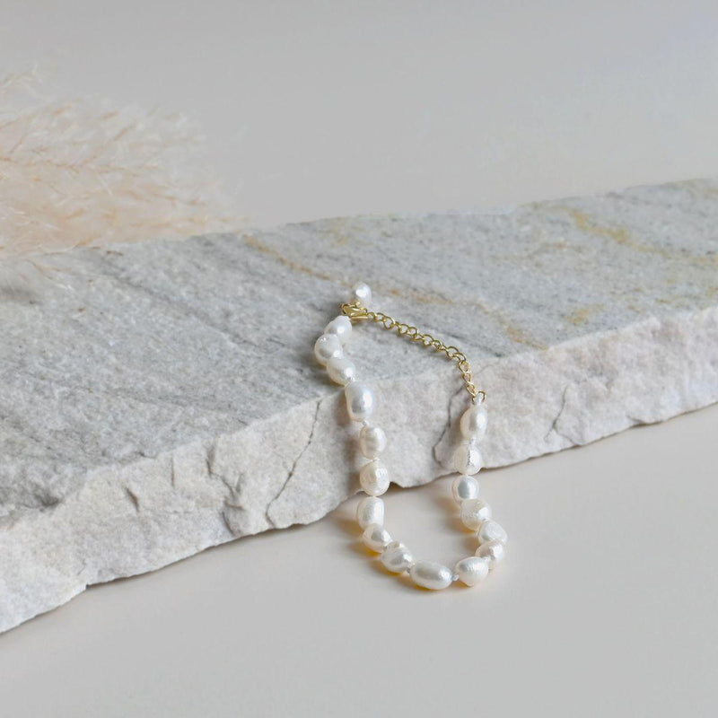 Baroque Pearl Bracelet | Gold bei MERSOR